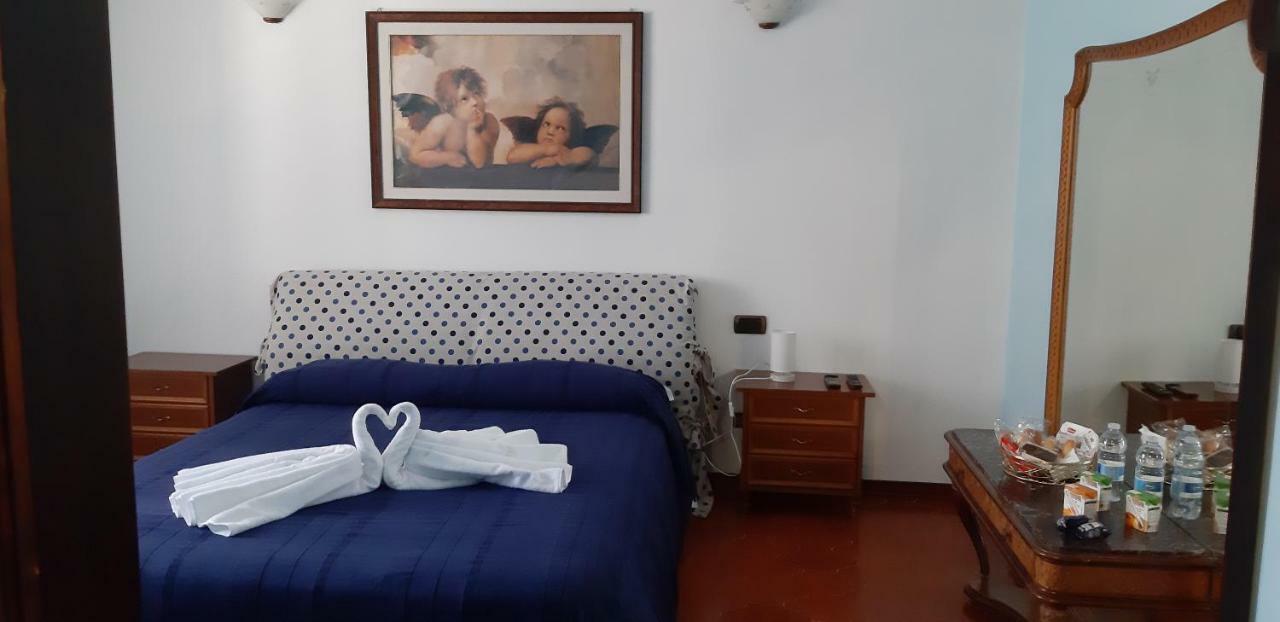 Milazzo Beach Room photo